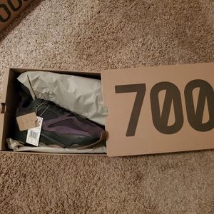Yeezy 700